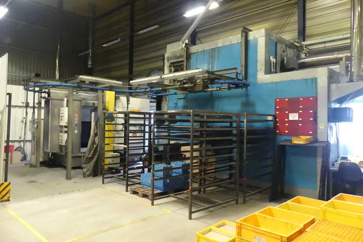 HEGE Durchlaufpulvertrocknungsanlage Typ 405-104/0